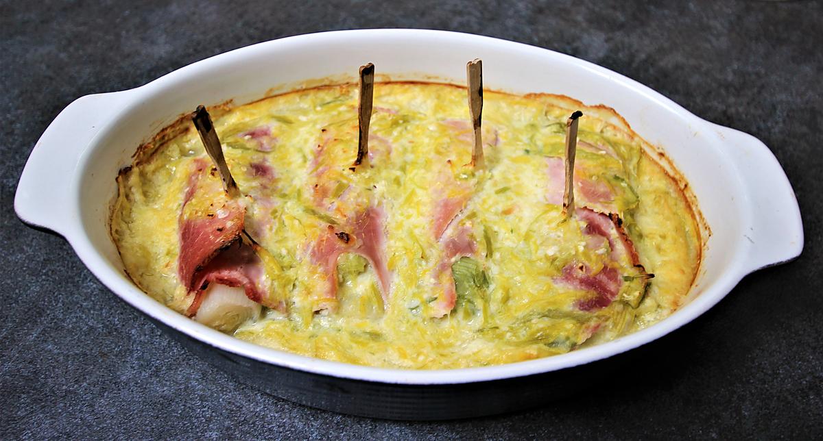 recette POIREAUX AU JAMBON GRATINES