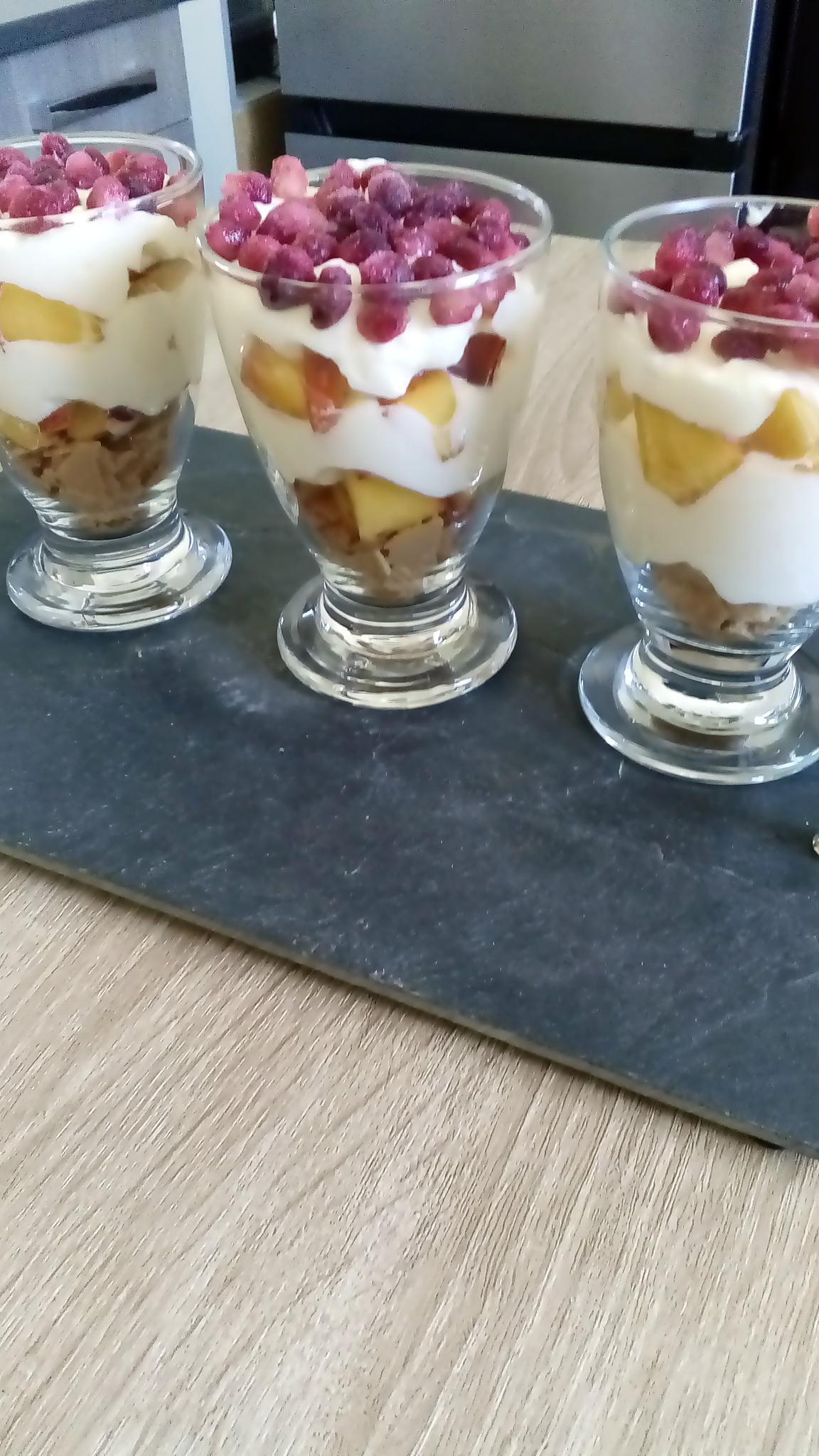 recette verrine facon tiramisu peche grenade