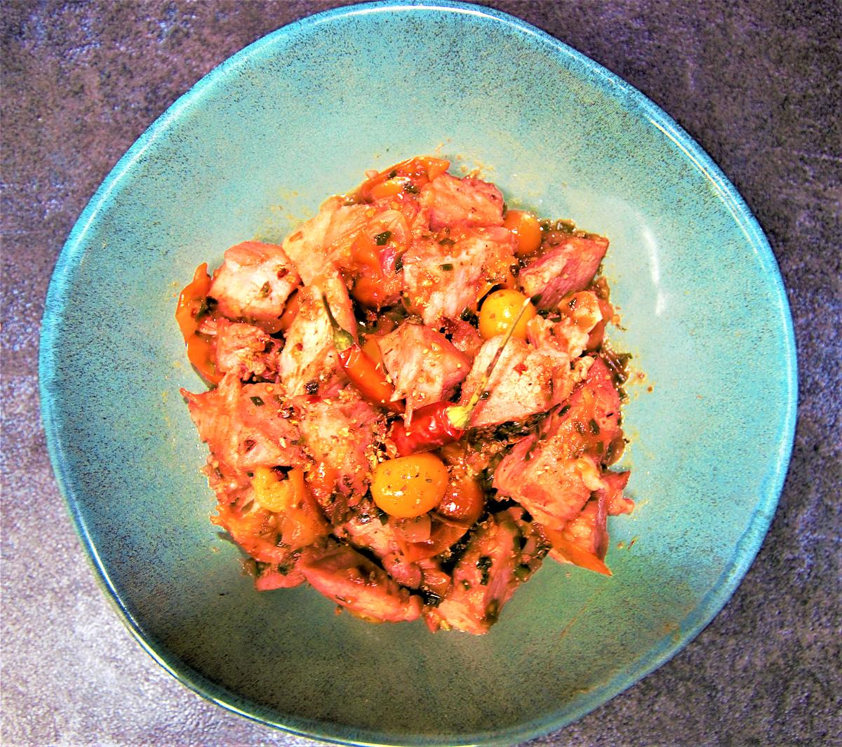 Recette de FRICASSEE DE THON/TOMATES A LA DIABLE