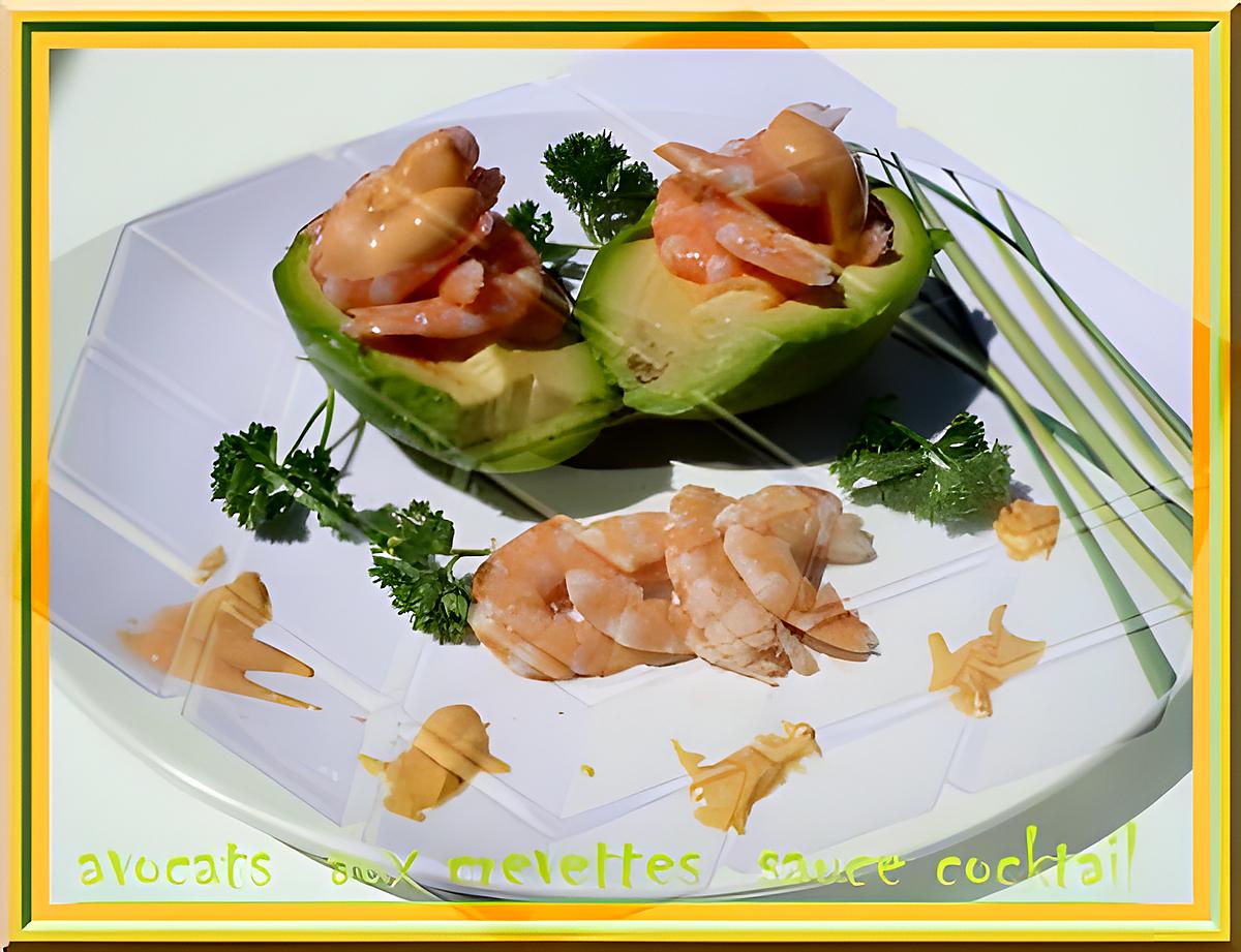 recette AVOCATS AUX CREVETTES ET SA SAUCE COKTAIL