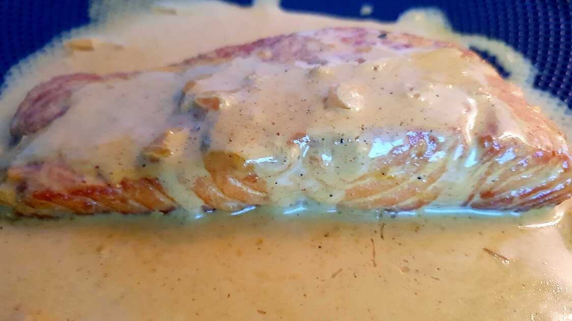 Recette de Pavé de Saumon à la sauce curry