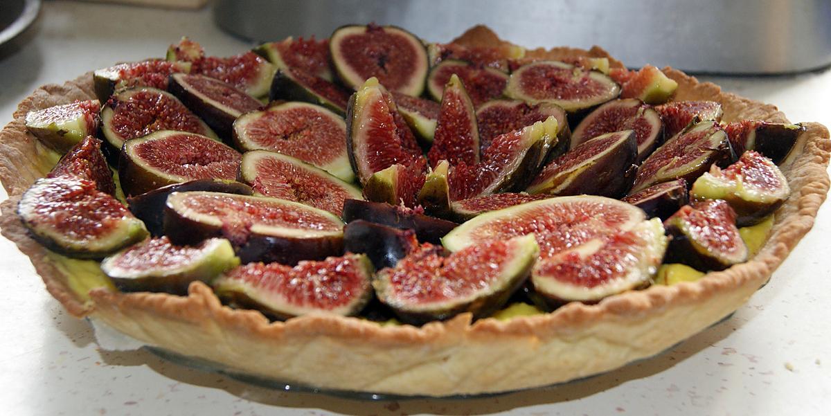 recette Tarte aux figues crues et crème pâtissière au safran