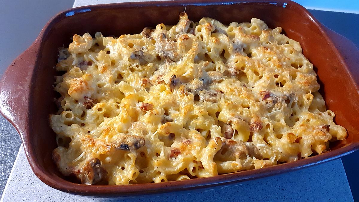 recette Gratin de pâtes lardons champignons et sauce béchamel