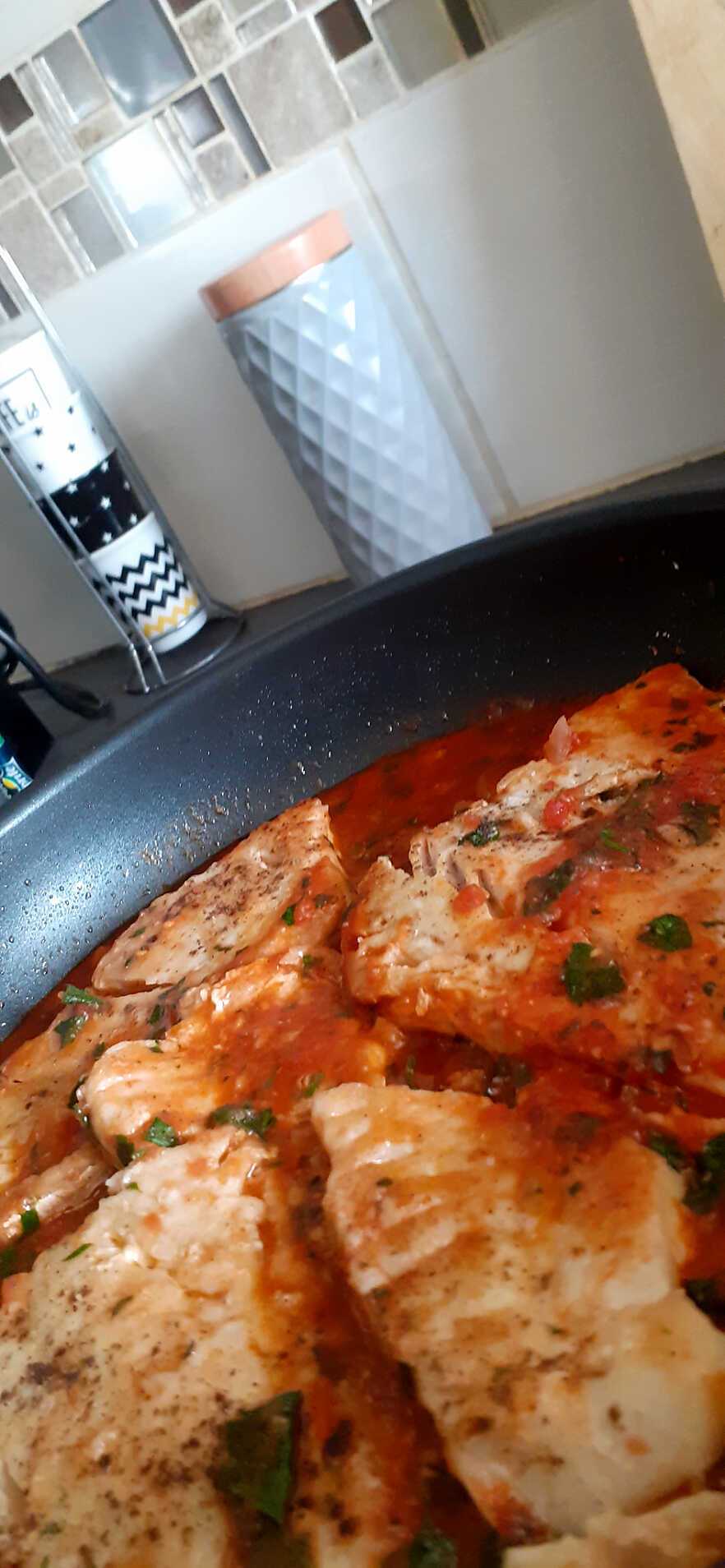 Recette de Filet de lieu noir à la tomate