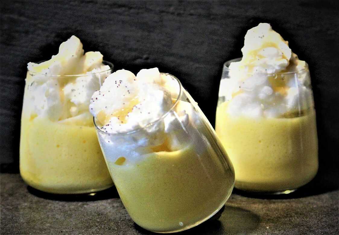 Recette d'OEUFS A LA NEIGE CREME ANGLAISE VANILLEE