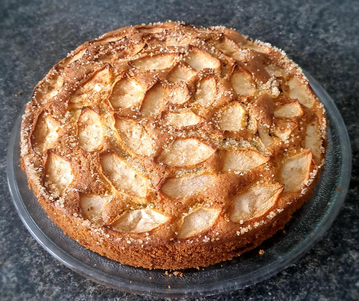 recette Gateau extra moelleux aux pommes,amande et vanille