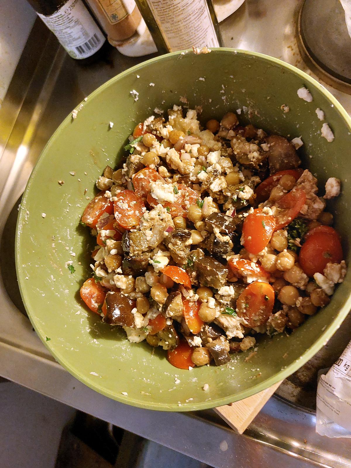 recette Salade aubergine rôtie, pois chiche croustillants et tomate