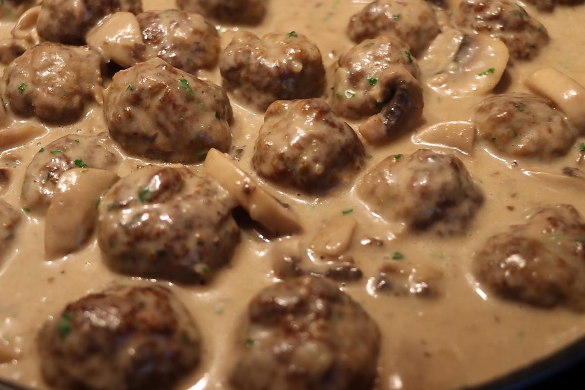 recette Boulettes à la sauce crémeuse aux champignons