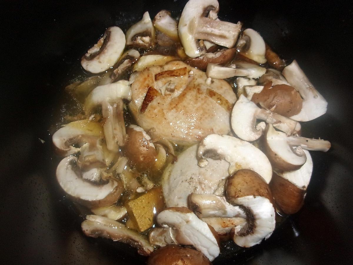 recette Tournedos de filet de dinde. aux champignons brun.au cookéo.