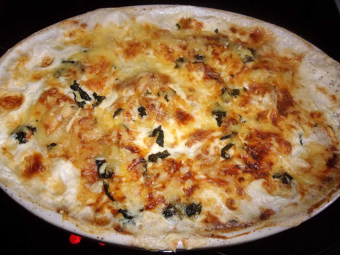 Recette de Gratin de courgette,pomme de terre,jambon de poulet.