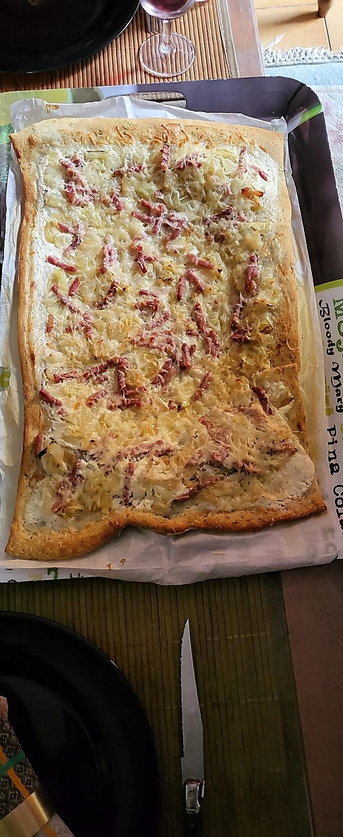 recette Tarte aux oignons et aux lardons