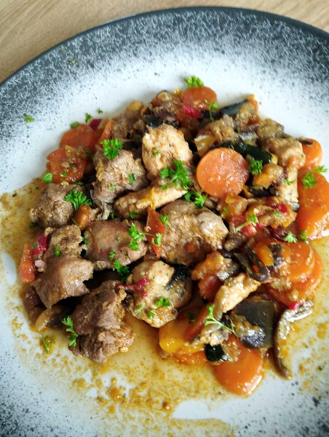 Recette de Sauté de dinde au légumes orientale au cookeo