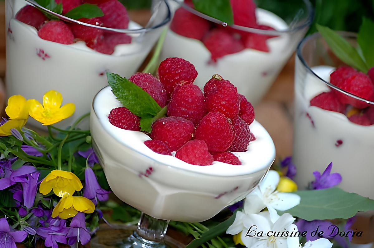 recette Verrines de framboises au délice de chocolat blanc