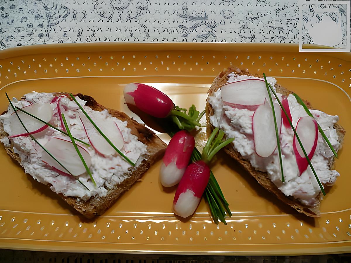 recette tartines au petit Billy et râpé de radis roses