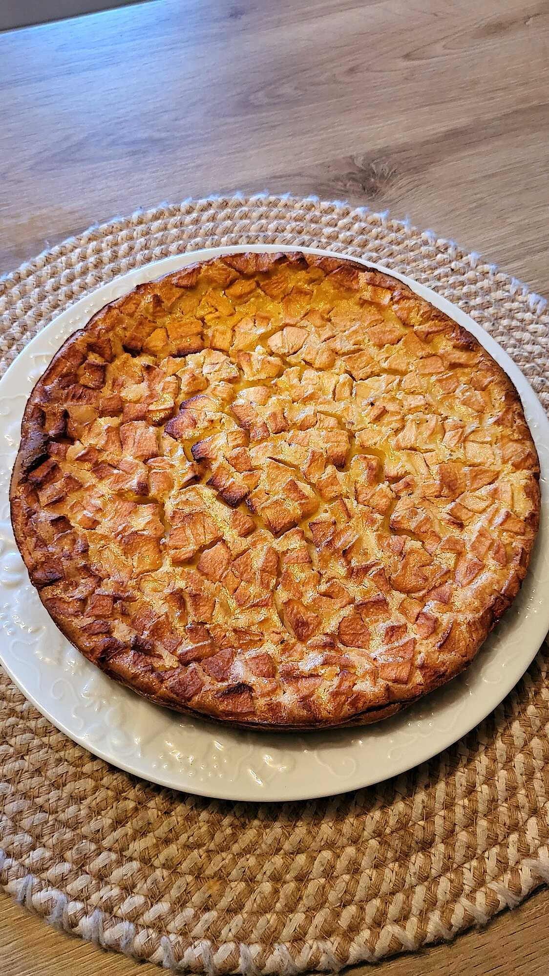 Recette de Clafouti aux pommes et aux raisins secs
