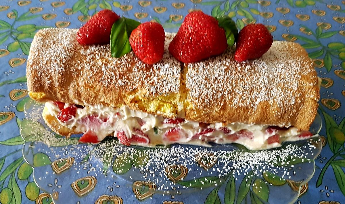 recette Gâteau roulé façon bûche Fraises/Basilic