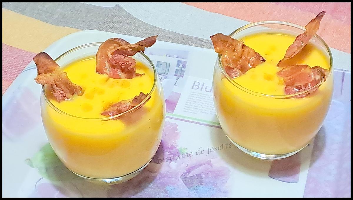 recette soupe froide de courgettes et tomates à la pancetta / recette au thermomix