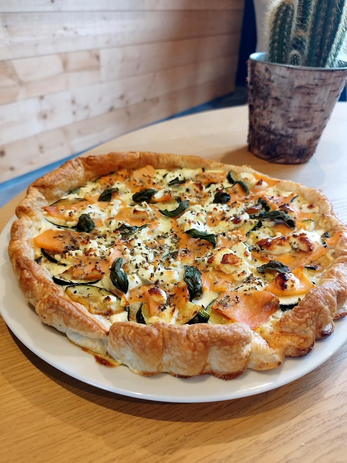 recette Tarte feuilletée courgettes saumon fumé feta