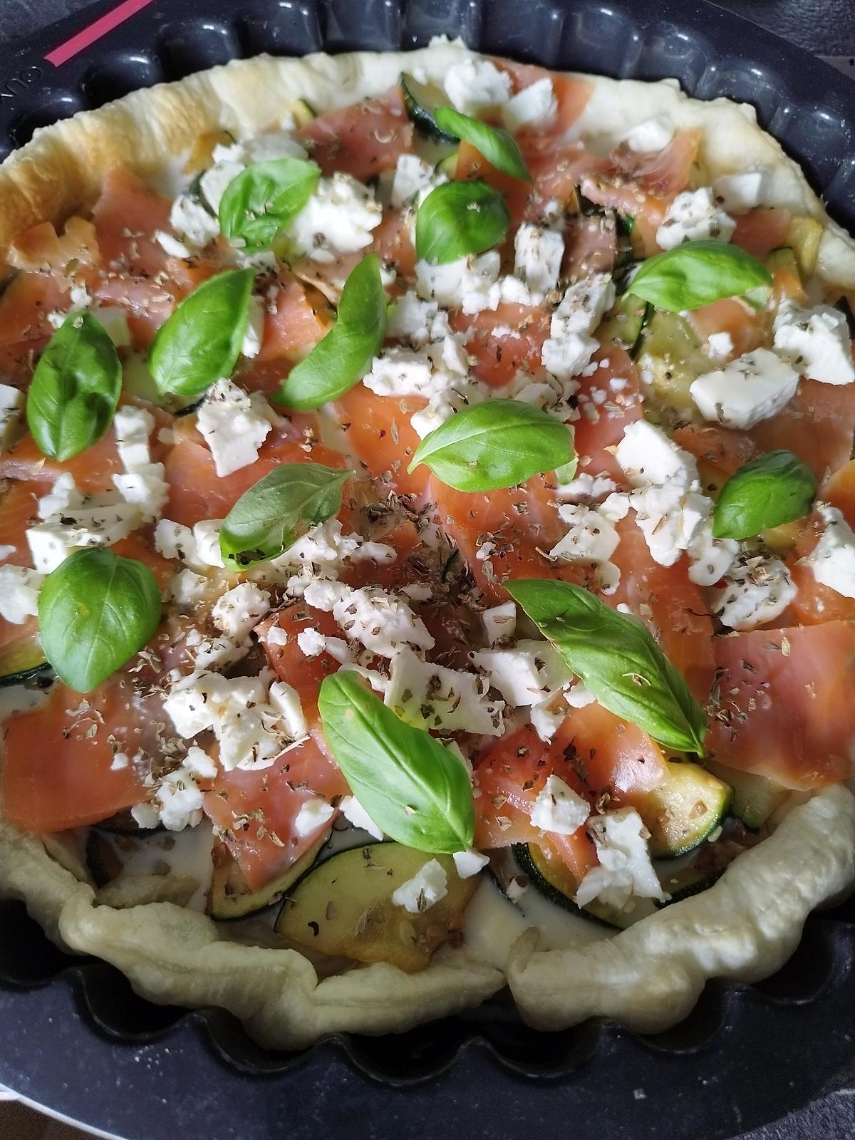 recette Tarte feuilletée courgettes saumon fumé feta