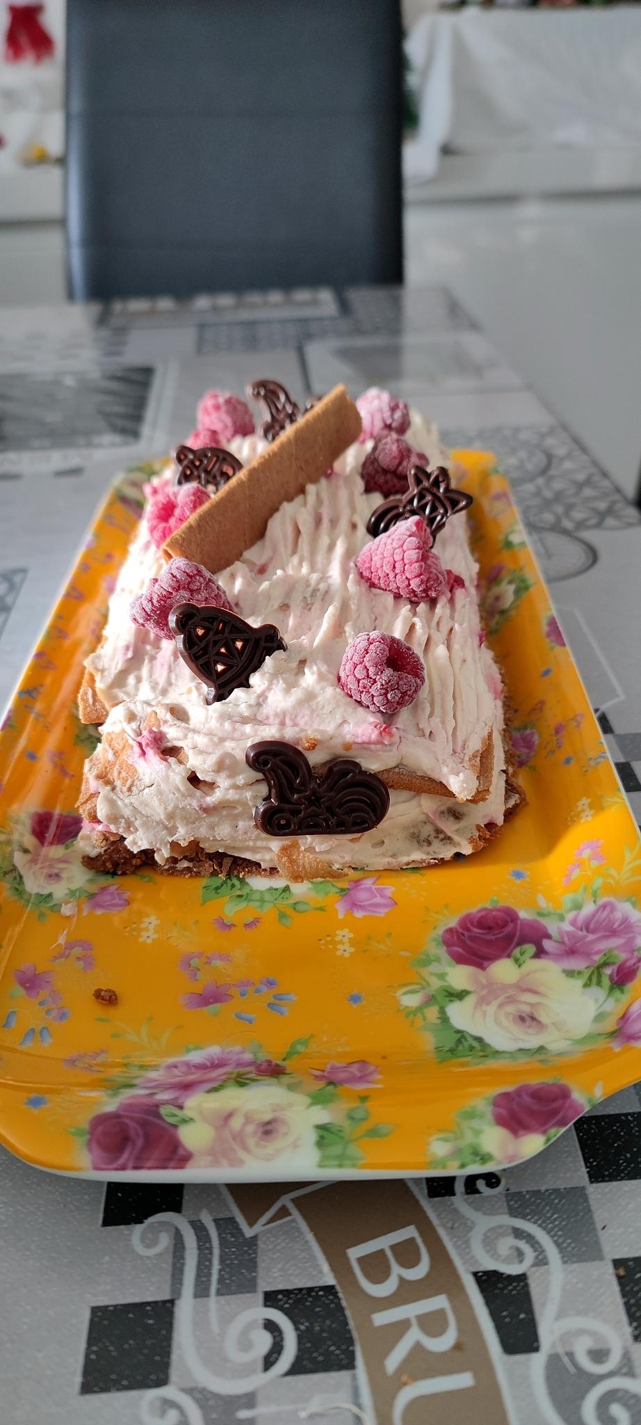 recette Bûche mascarpone chantilly framboise