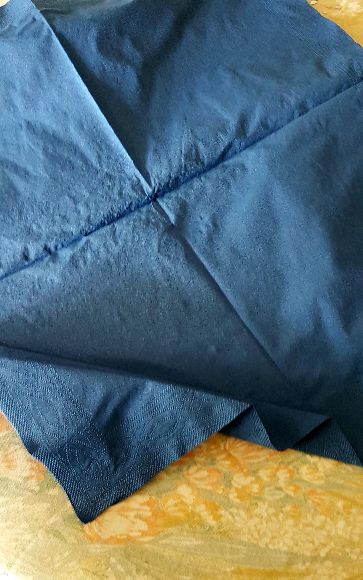 recette Deux pliages de serviettes anniversaire et noël