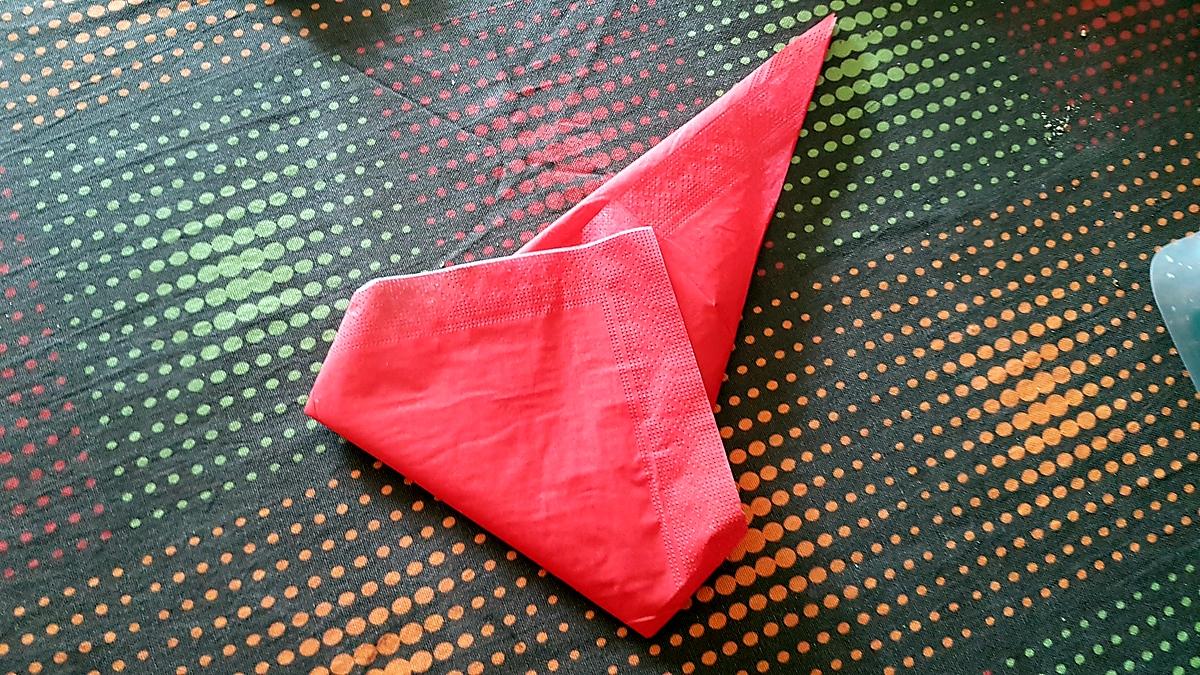 recette Deux pliages de serviettes anniversaire et noël