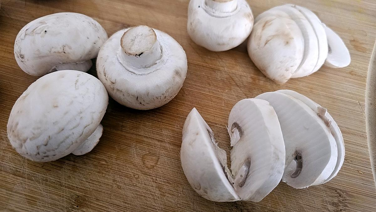 recette Cassolette de Saint-Jacques , crevettes et sauce crémeuse aux champignons