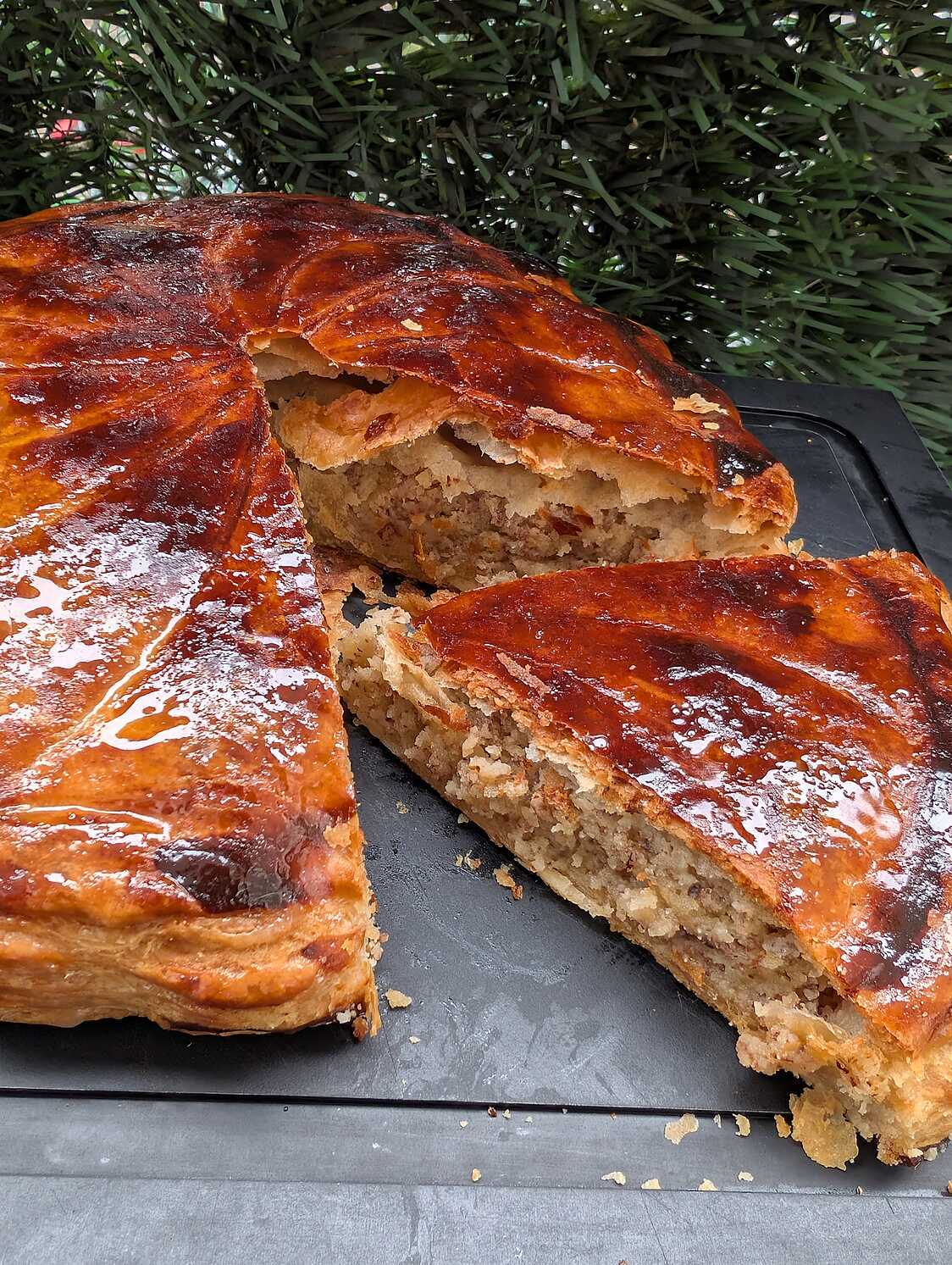 Galette des rois ( avec pâte feuilletée rapide)