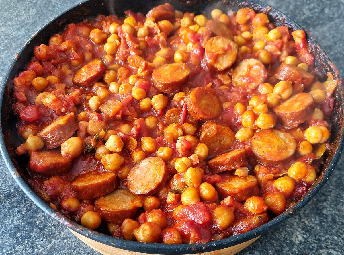 recette Ragoût de pois chiches aux saucisses de Montbéliard