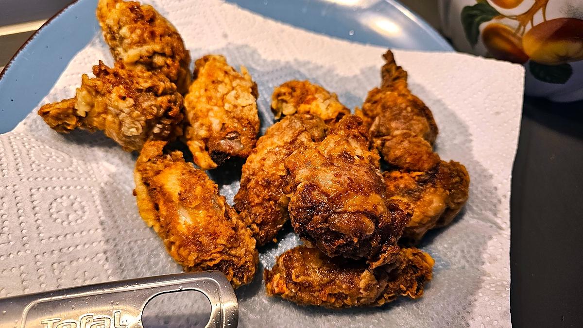 recette Ailes de poulet sel poivre croustillante  (style chinois)