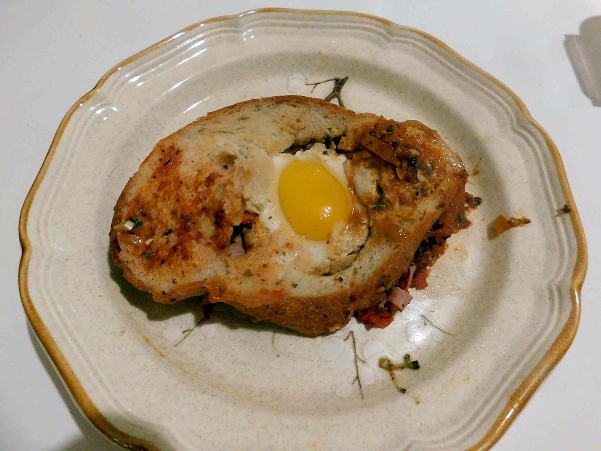 recette Pain à la tomate et à l'oeuf