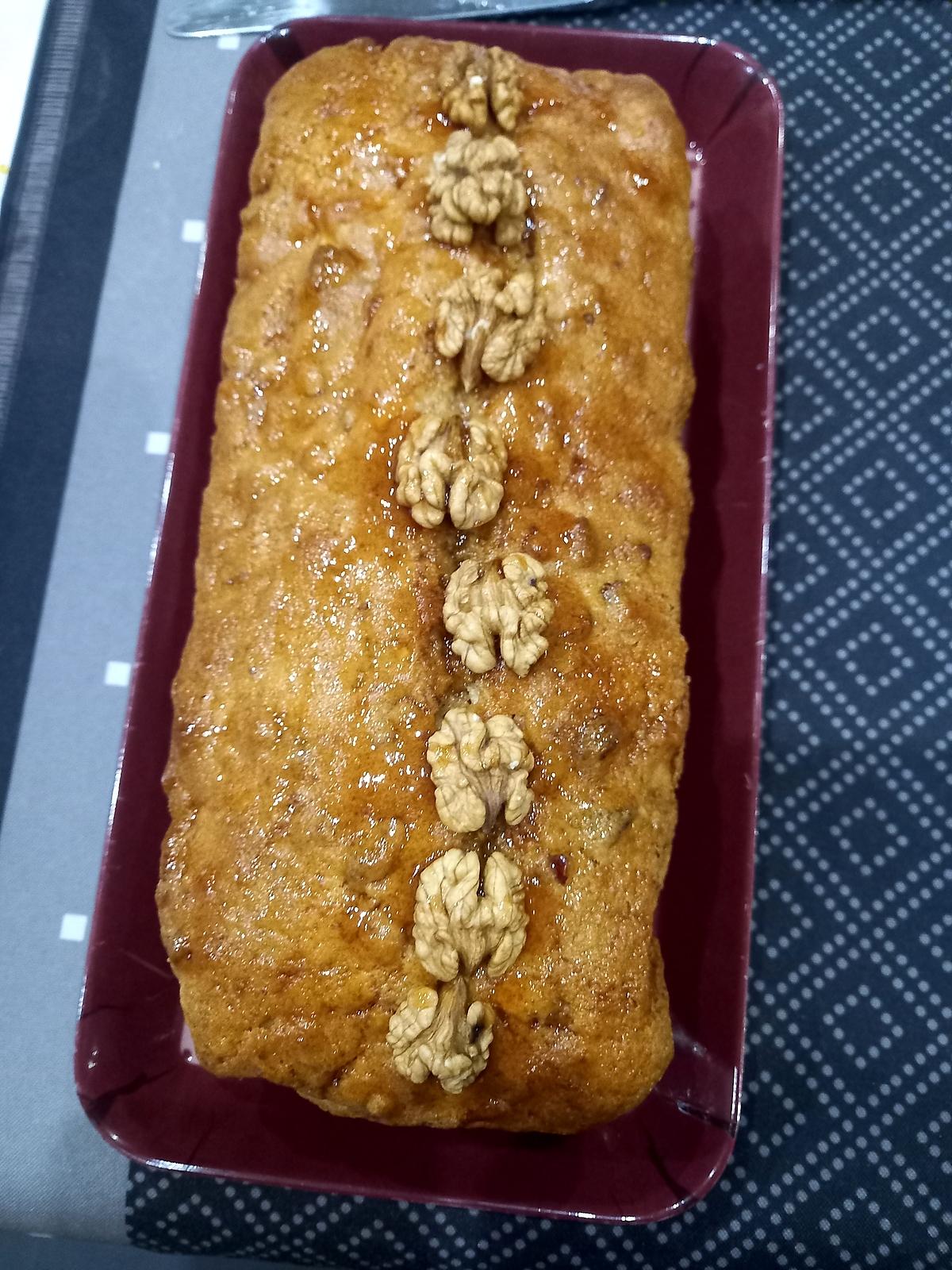 recette Cake aux pommes, noix et noisettes