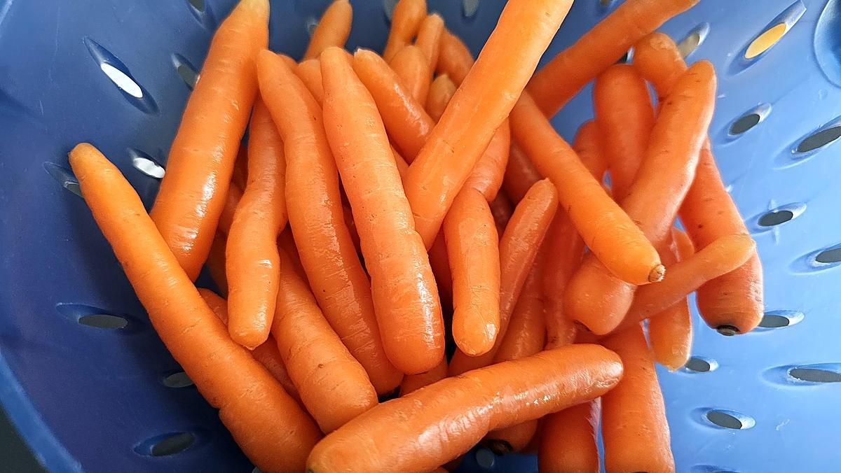 recette Carottes miniatures glacées au beurre et à la cassonade