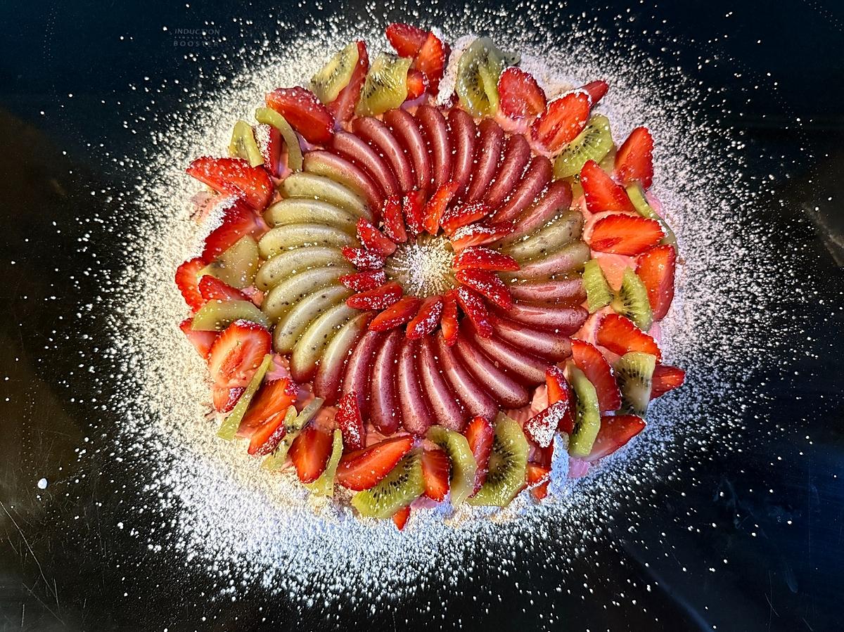 recette Tarte kiwi-fraise 🍓🥝 ultra gourmande à la chantilly chocolat blanc et pâte aux p’tits suisses