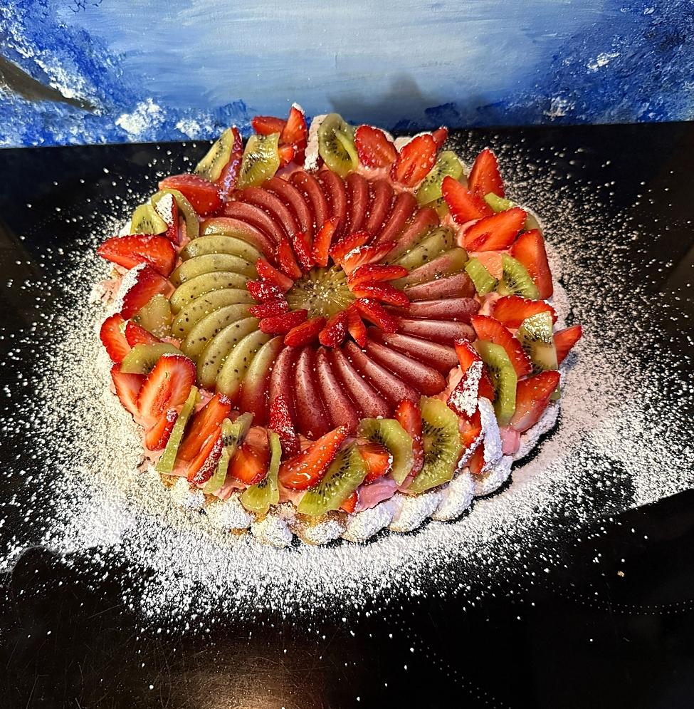 recette Tarte kiwi-fraise 🍓🥝 ultra gourmande à la chantilly chocolat blanc et pâte aux p’tits suisses