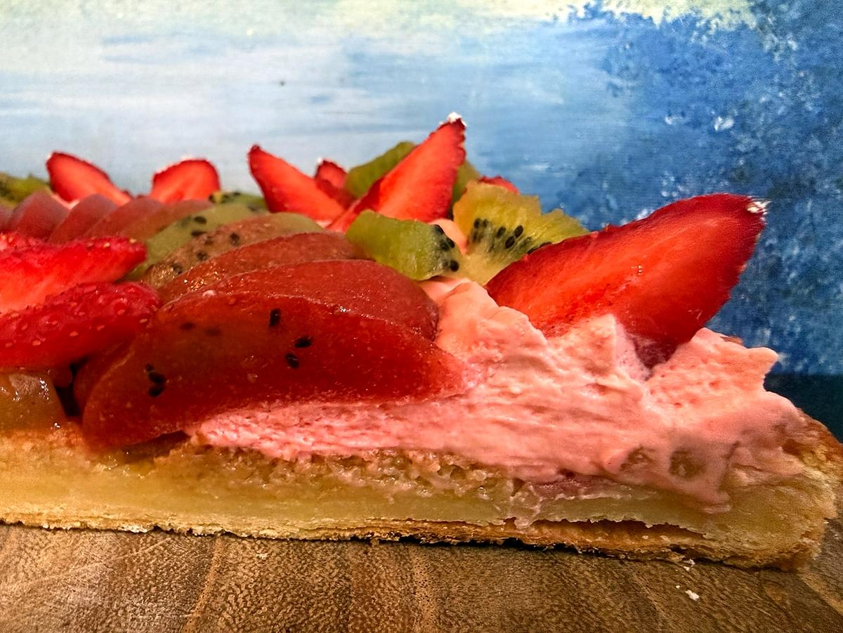 recette Tarte kiwi-fraise 🍓🥝 ultra gourmande à la chantilly chocolat blanc et pâte aux p’tits suisses
