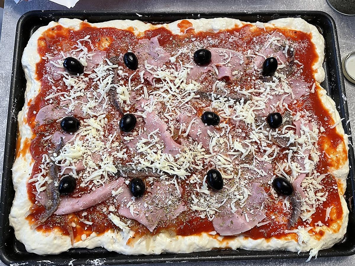 recette Pizza pâte épaisse