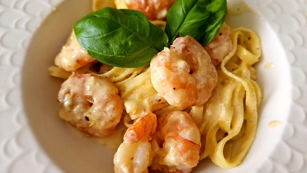 recette Pâtes crémeuses aux crevettes, ail et citron