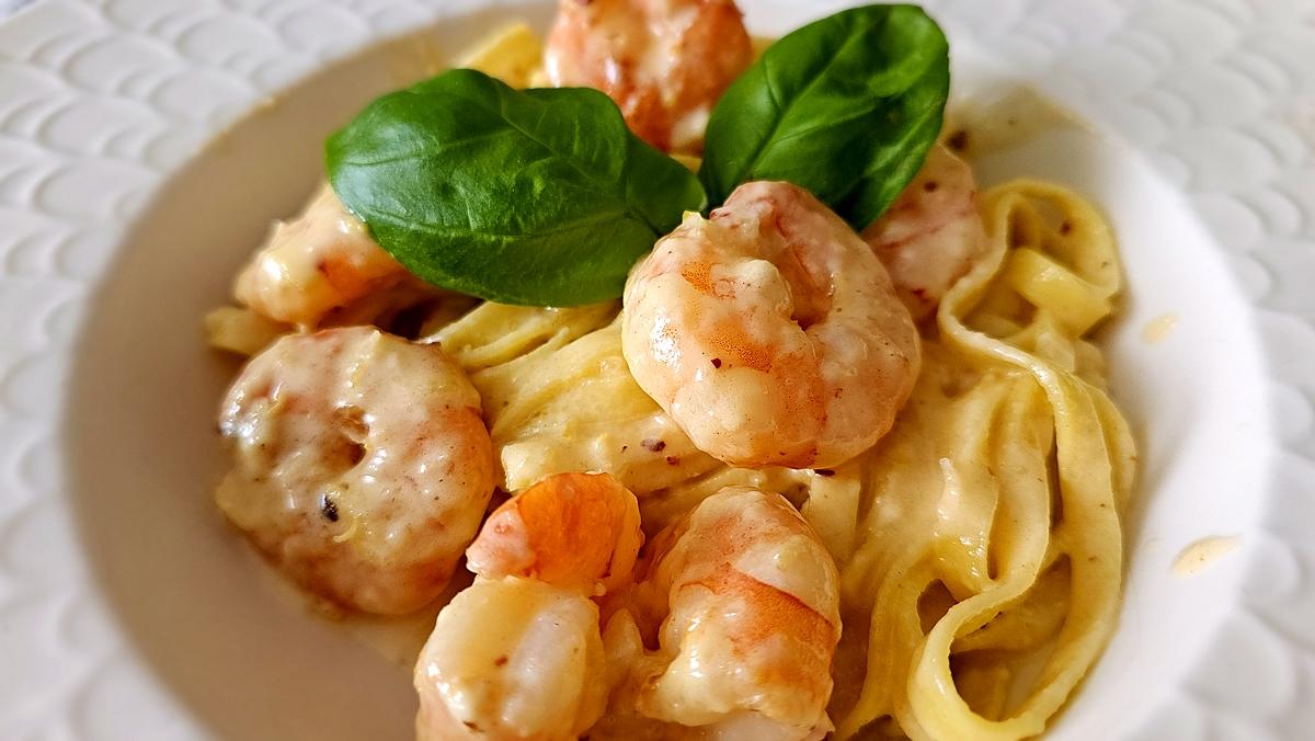 recette Pâtes crémeuses aux crevettes, ail et citron