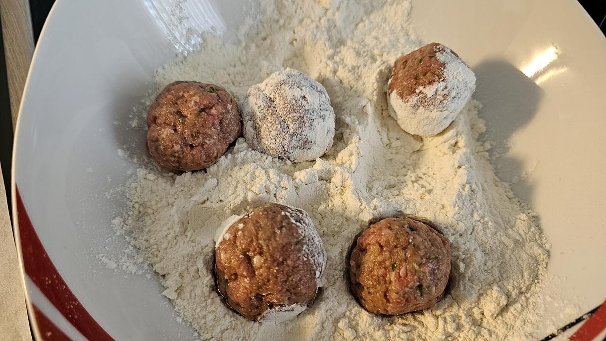 recette Boulettes de viande de bœuf a l Espagnole (traditionnelle)   ALBÓNDIGAS EN SALSA
