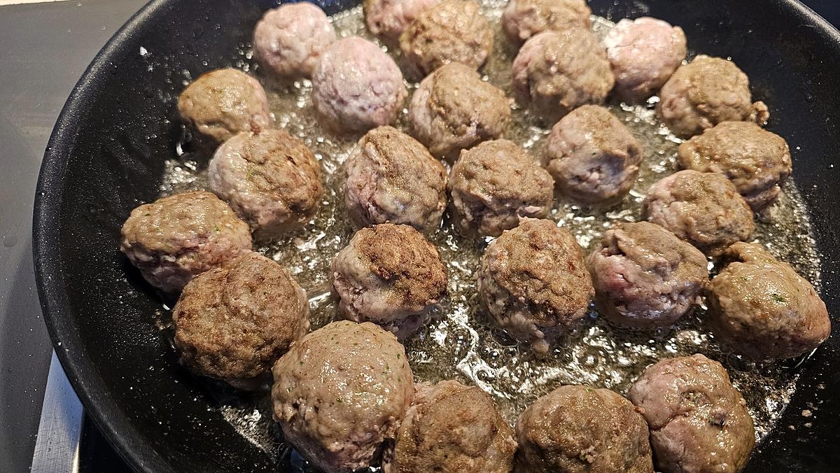 recette Boulettes de viande de bœuf a l Espagnole (traditionnelle)   ALBÓNDIGAS EN SALSA