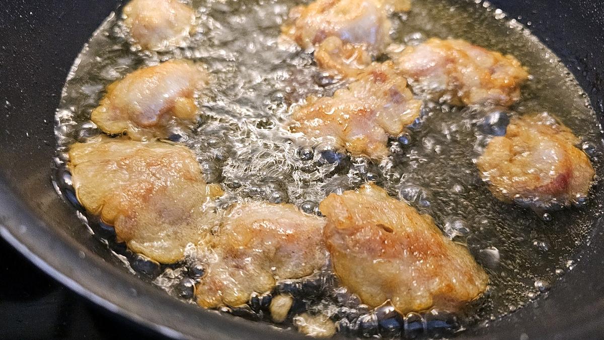 recette Beignets de poulet au curry rouge thaï (inspiré du site Riz Jaune)