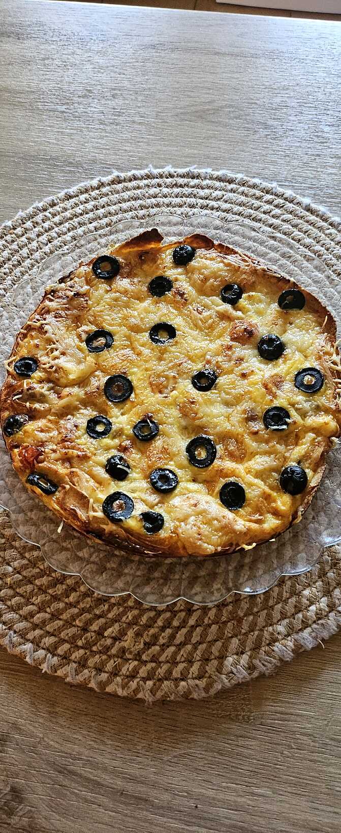 Tortilla / quiche au thon et à la tomate
