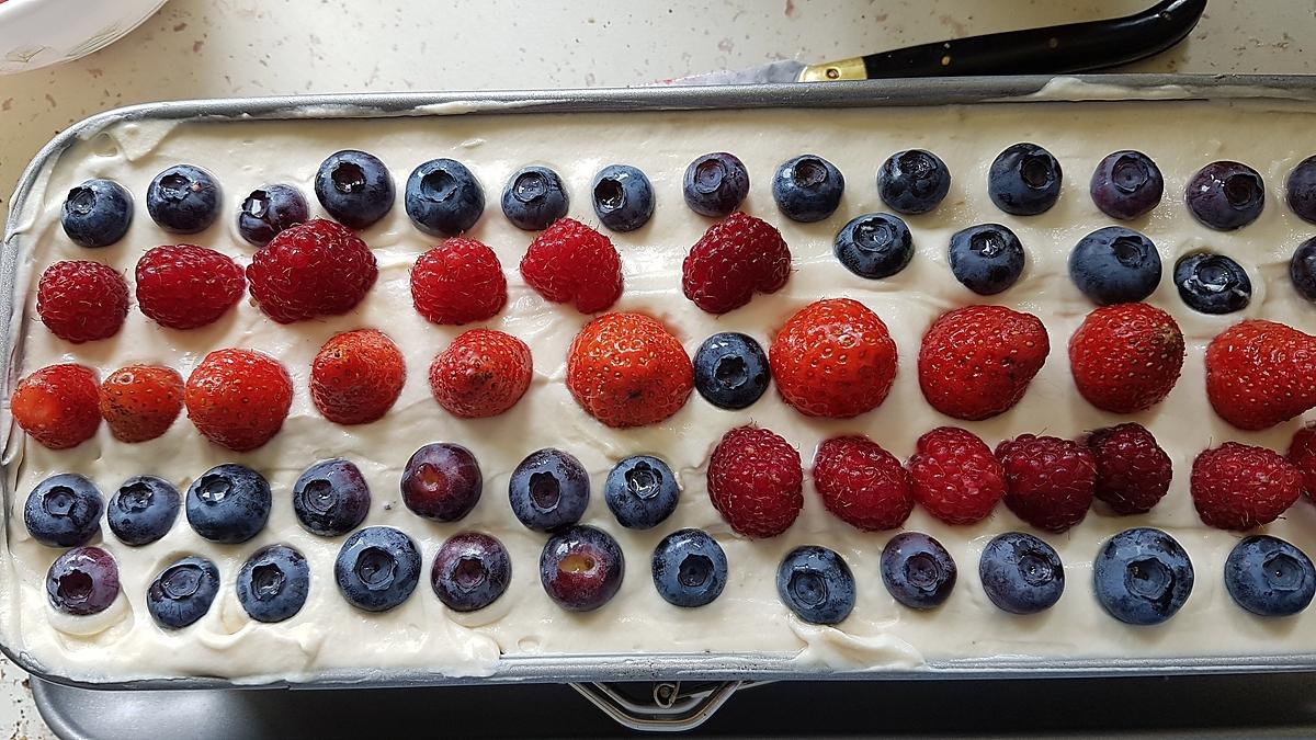 recette Gâteau brioché aux fruits rouges mascarpone.