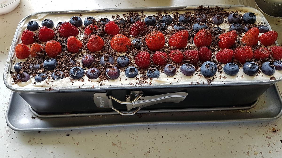 recette Gâteau brioché aux fruits rouges mascarpone.