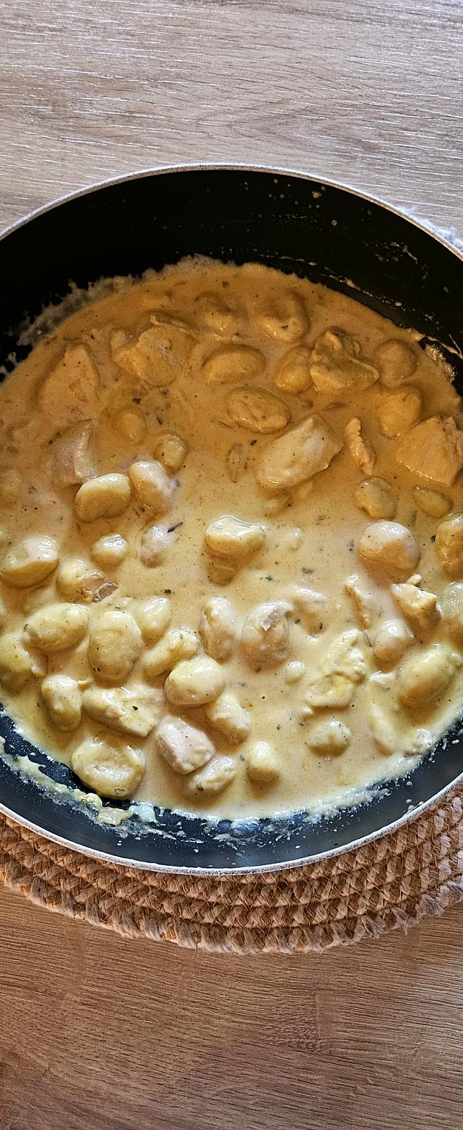 recette Gnocchis crémeux poulet, chèvre, miel