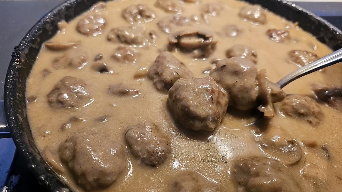 recette Boulettes de Viande de Salisbury sauce champignons