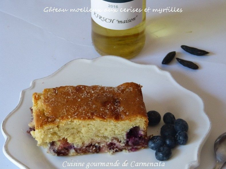 recette Gâteau moelleux aux cerises et myrtilles