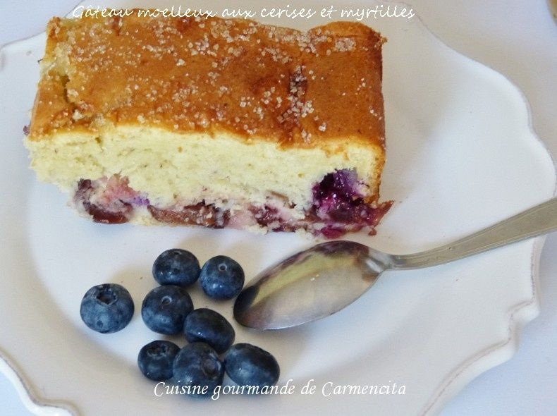 recette Gâteau moelleux aux cerises et myrtilles