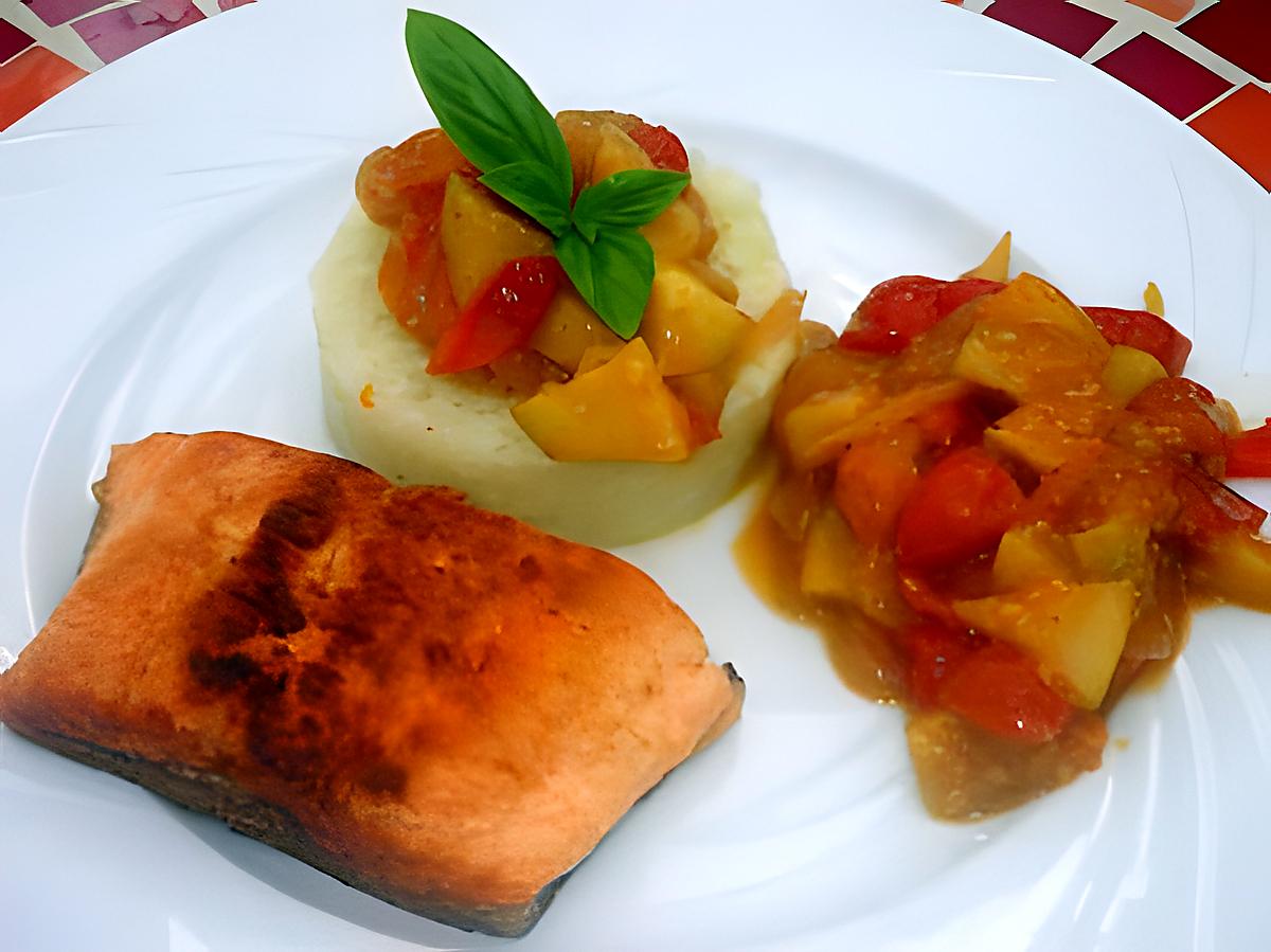 recette Pavé de truite sur galette de choux fleurs à la concassée de tomate et courgette